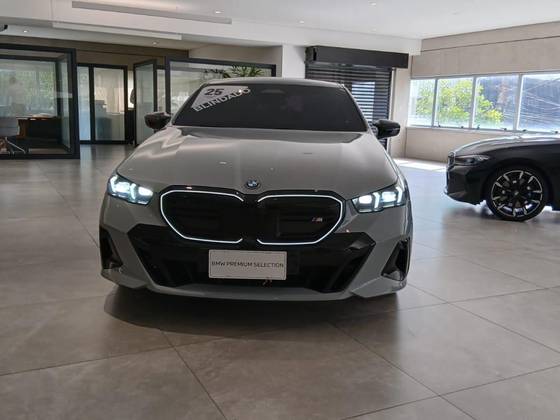 BMW i5 ELÉTRICO XDRIVE60 M SPORT BMW i5 ELÉTRICO XDRIVE60 M SPORT